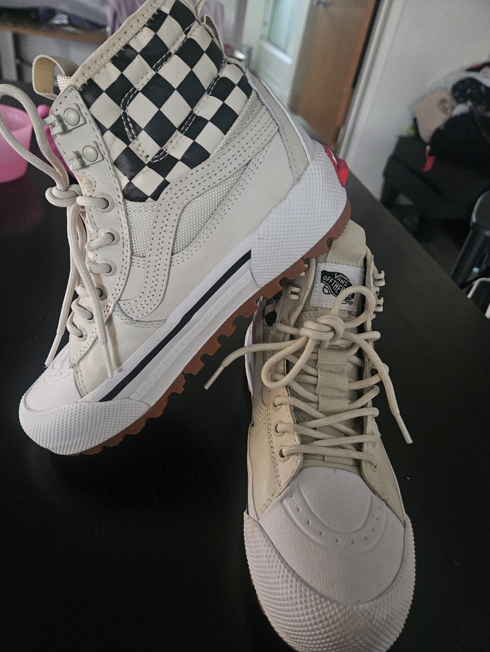 VANS SK8-Hi Gore-Tex MTE-3 True White & Black Shoes Mens Size 5.5 Womens Size 7